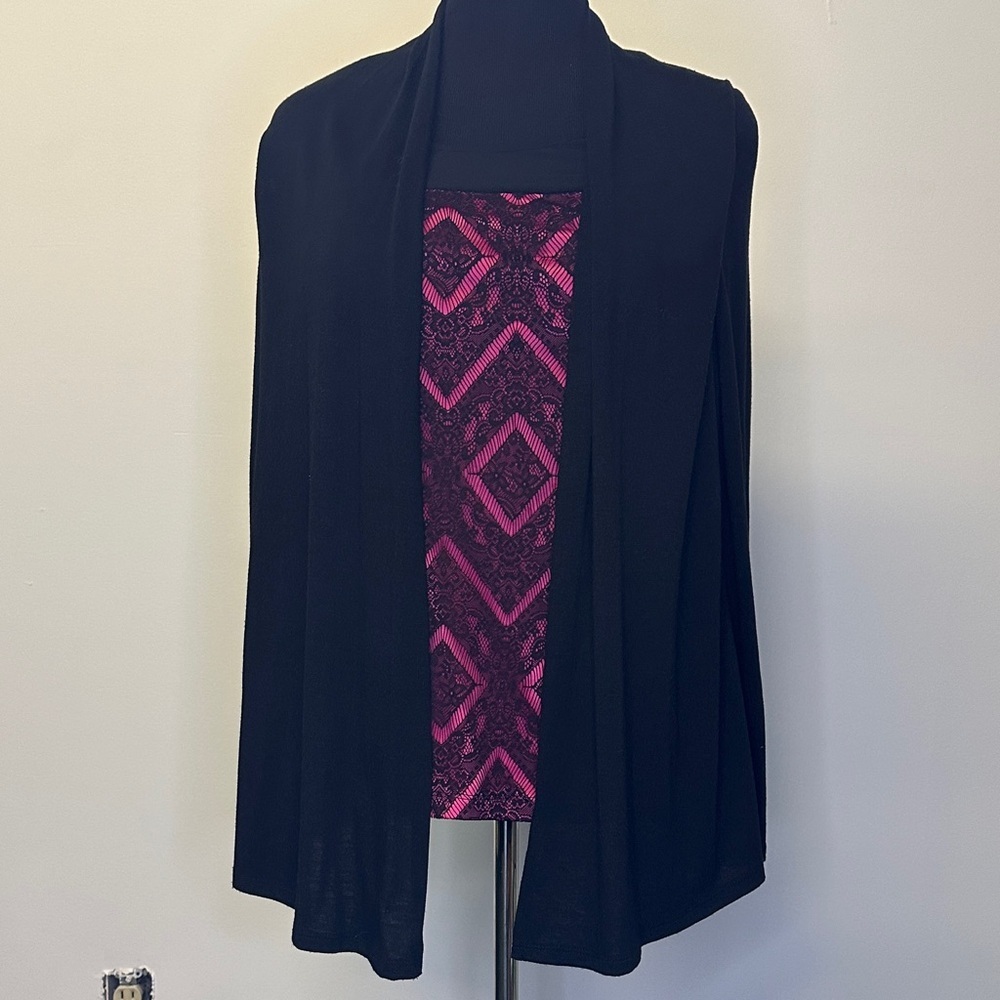 AB Studio Black Open-Front Cardigan with Pink Geometric Shell